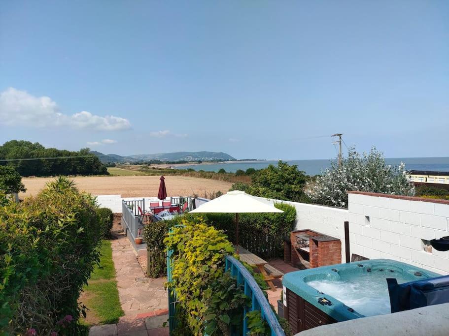 Blue Anchor House - Seaview, Hot Tub Apartments Екстериор снимка