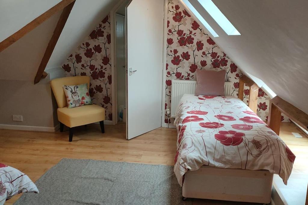 Blue Anchor House - Seaview, Hot Tub Apartments Екстериор снимка