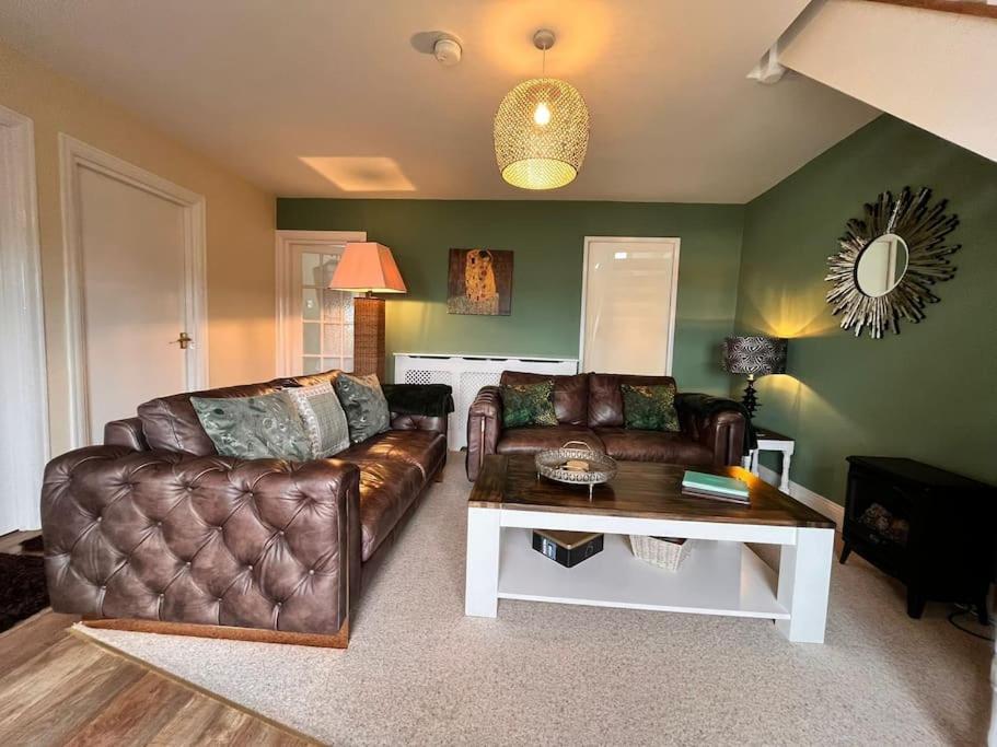 Blue Anchor House - Seaview, Hot Tub Apartments Екстериор снимка