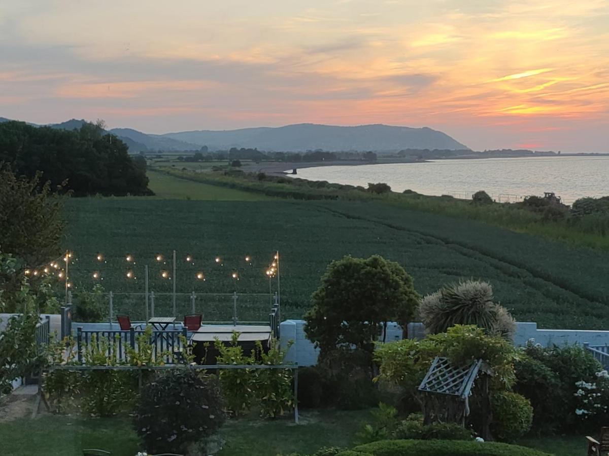 Blue Anchor House - Seaview, Hot Tub Apartments Екстериор снимка
